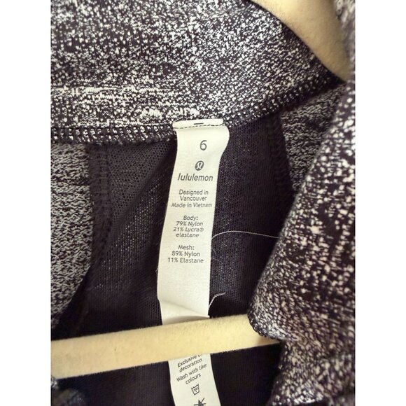 LULULEMON WOMENS DEFINE JACKET GRAY WHITE BLACK SZ 6 FULL ZIP - Picture 3 of 4